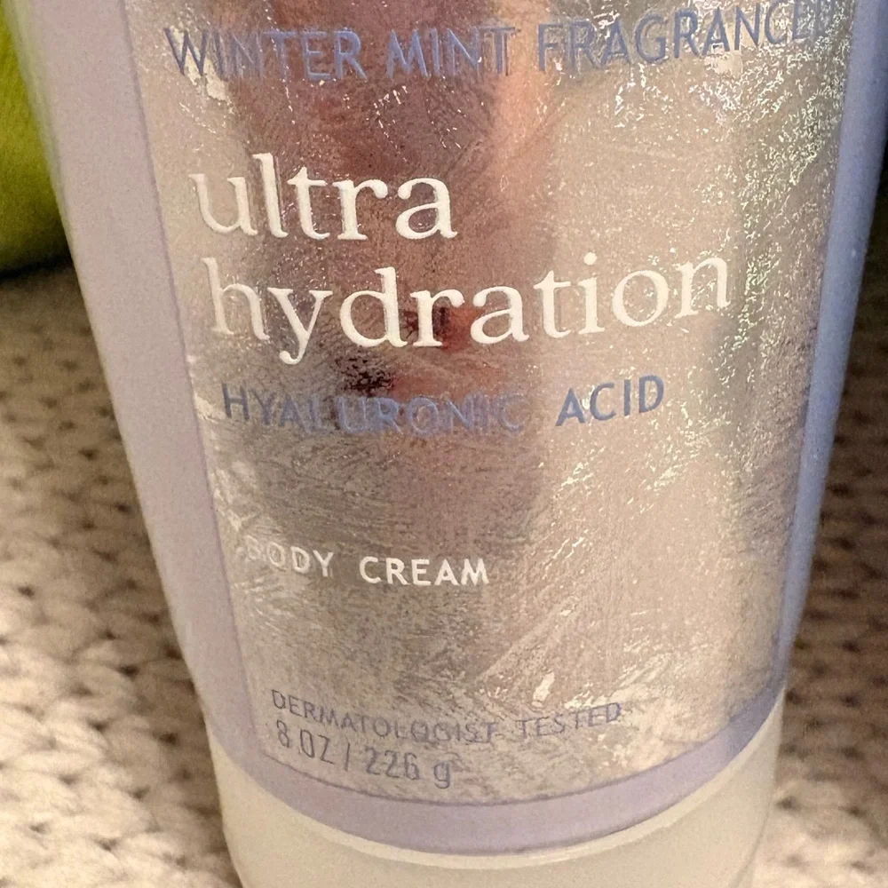 NWT Bath and Body Works Winter Mint Ultra Hydration Body Cream and Loofah Sponge